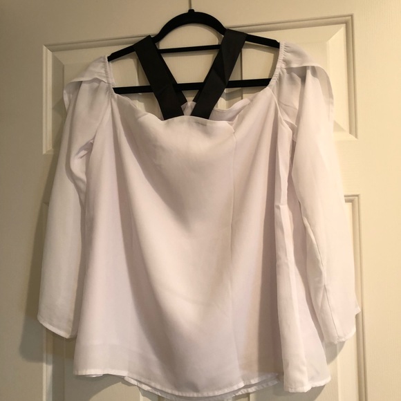 Back & White Criss Cross Neck line - Picture 2 of 3